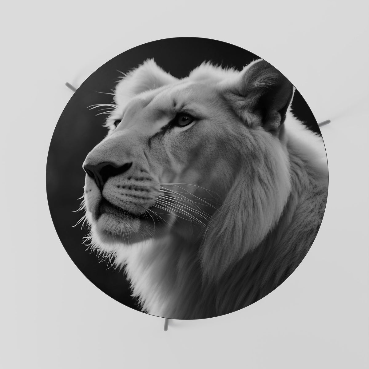 WHISPERS OF MAJESTY Soffbord