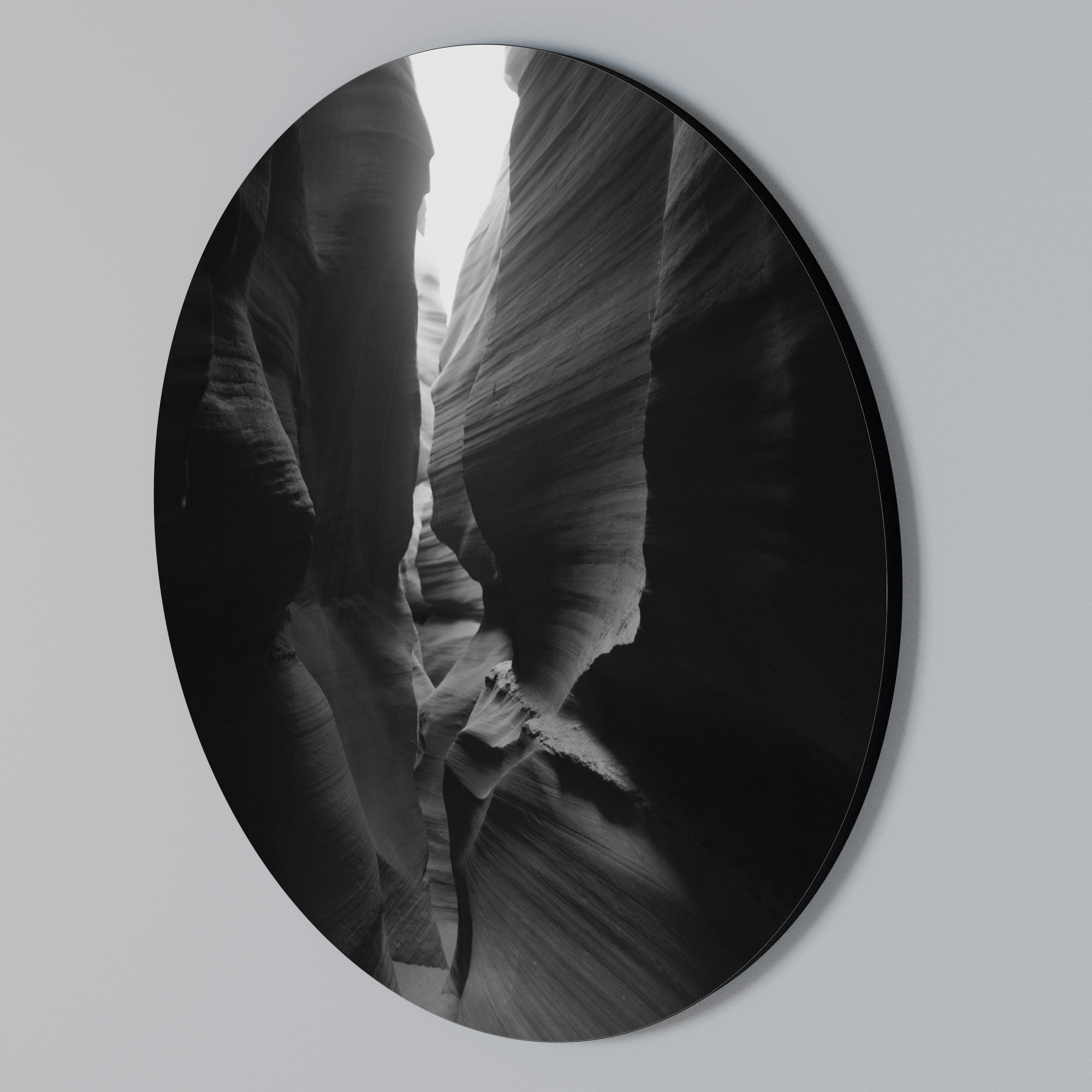 TIME'S WHISPERING CANYON Rund väggdekor