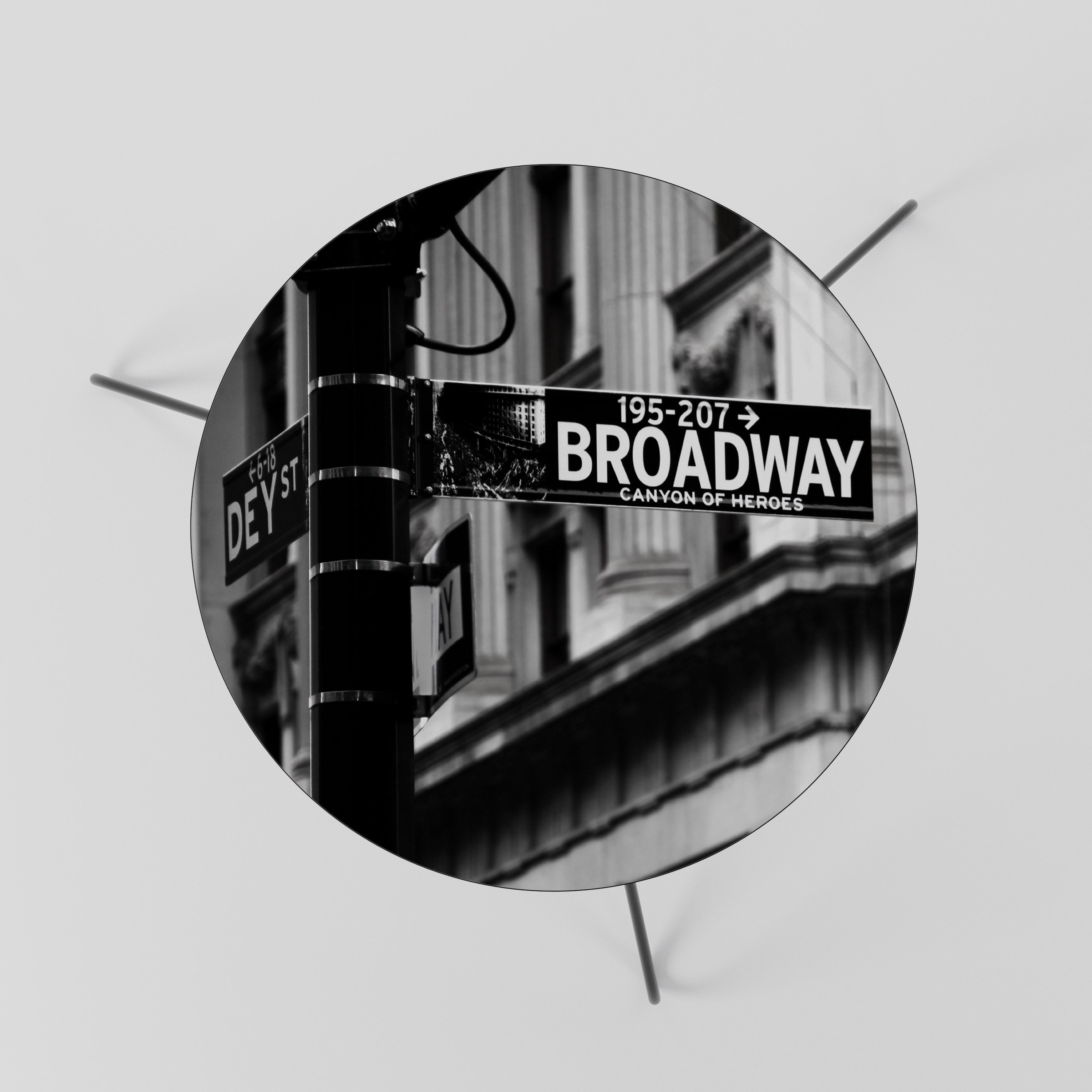 BROADWAY SKYLT Soffbord 60