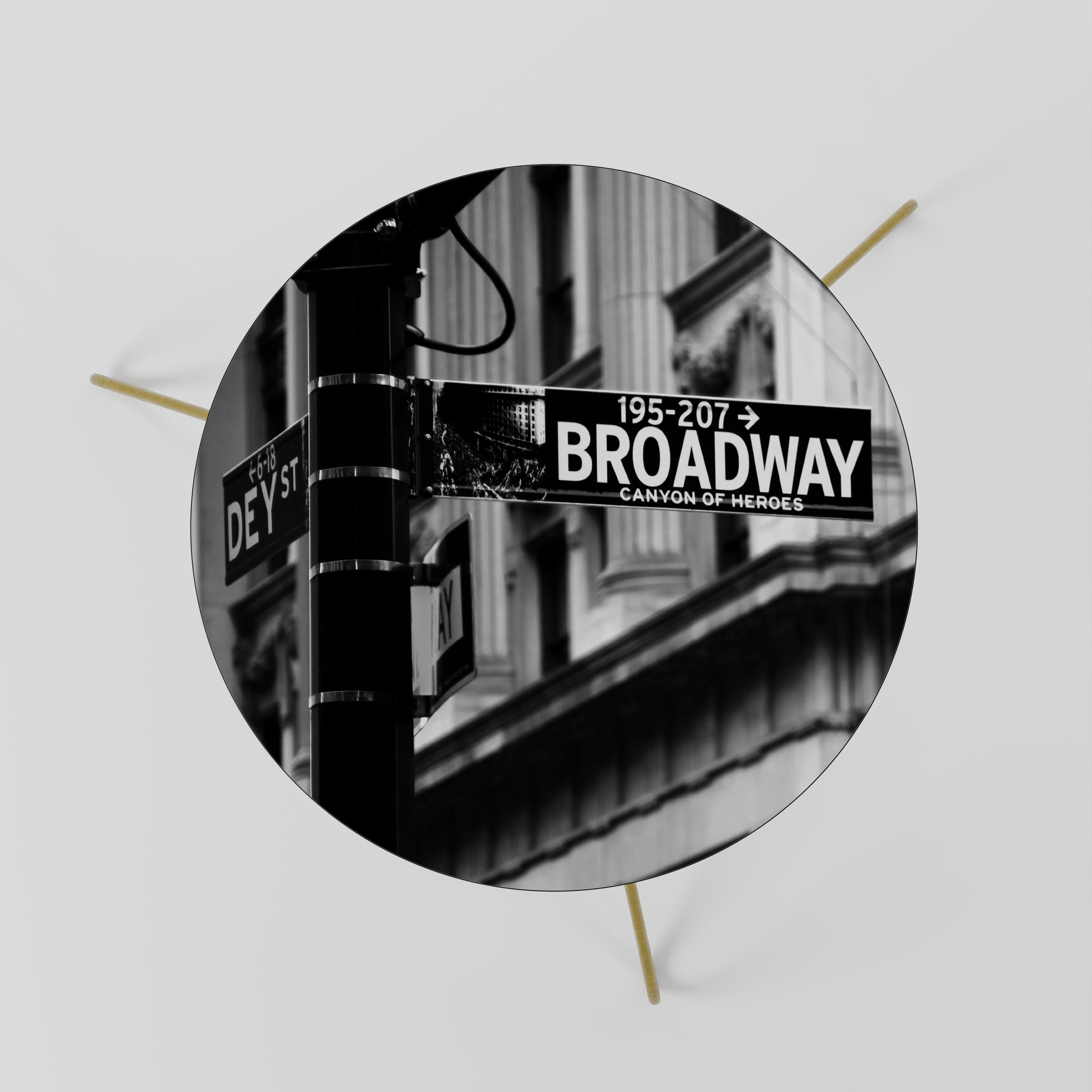 BROADWAY SKYLT Soffbord 60