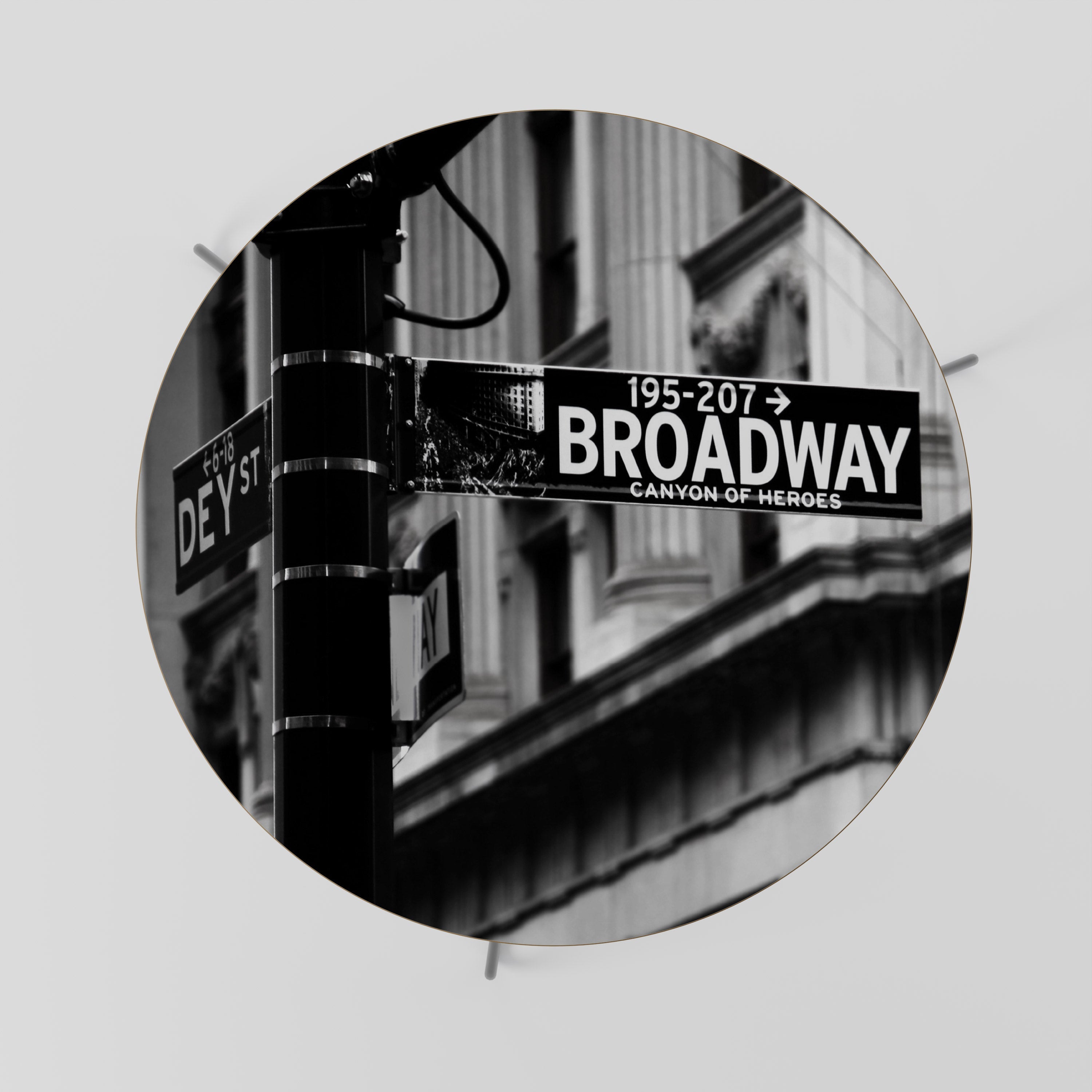 BROADWAY SKYLT Soffbord 69