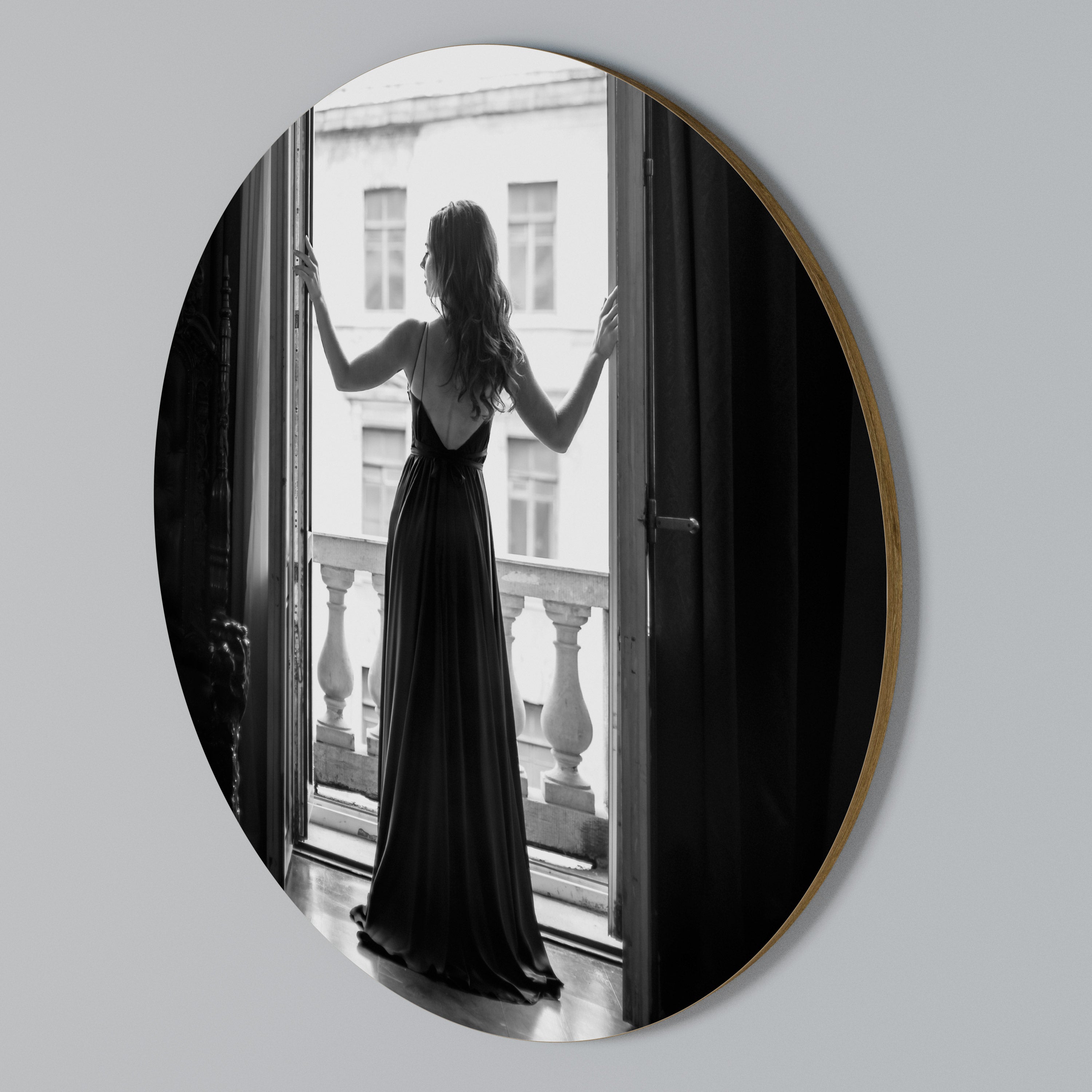 WINDOW TO WONDERS Rund väggdekor