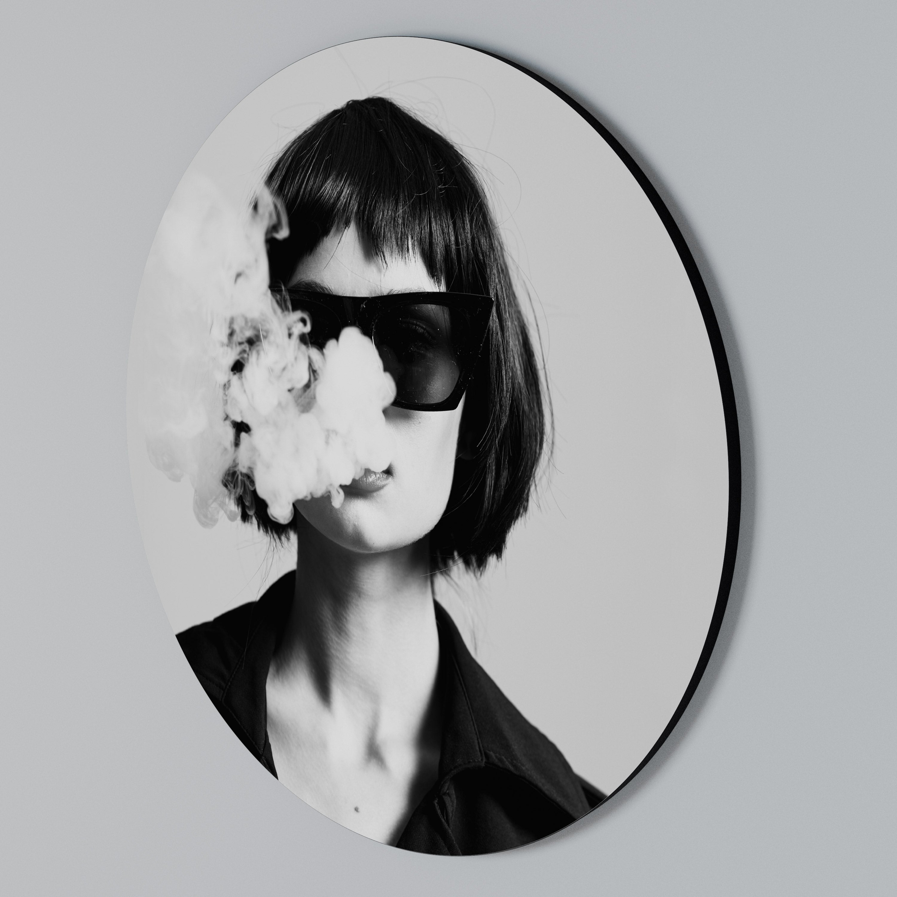 SMOKY BELLE Rund väggdekor