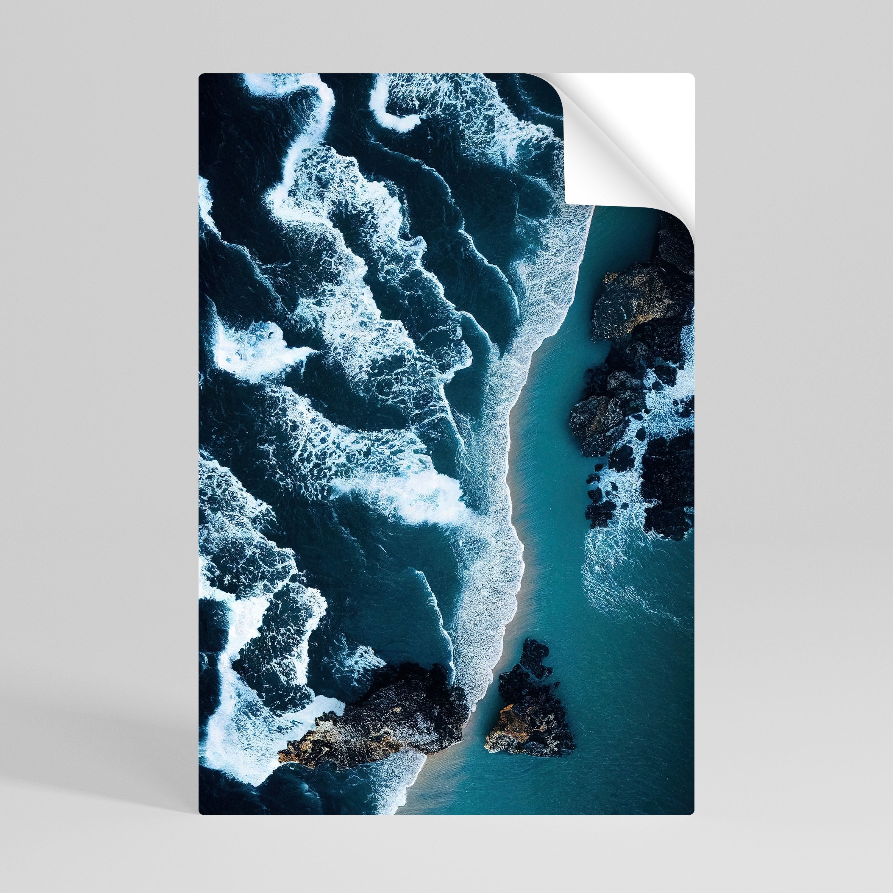 COSMIC COASTLINE Vertikal affisch med självhäftande motiv
