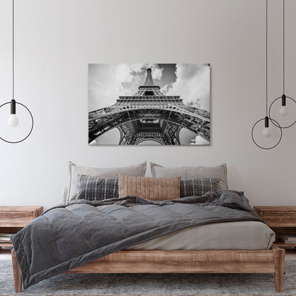 TIMELESS EIFFEL PERSPECTIVE Horizontal Canvas Print