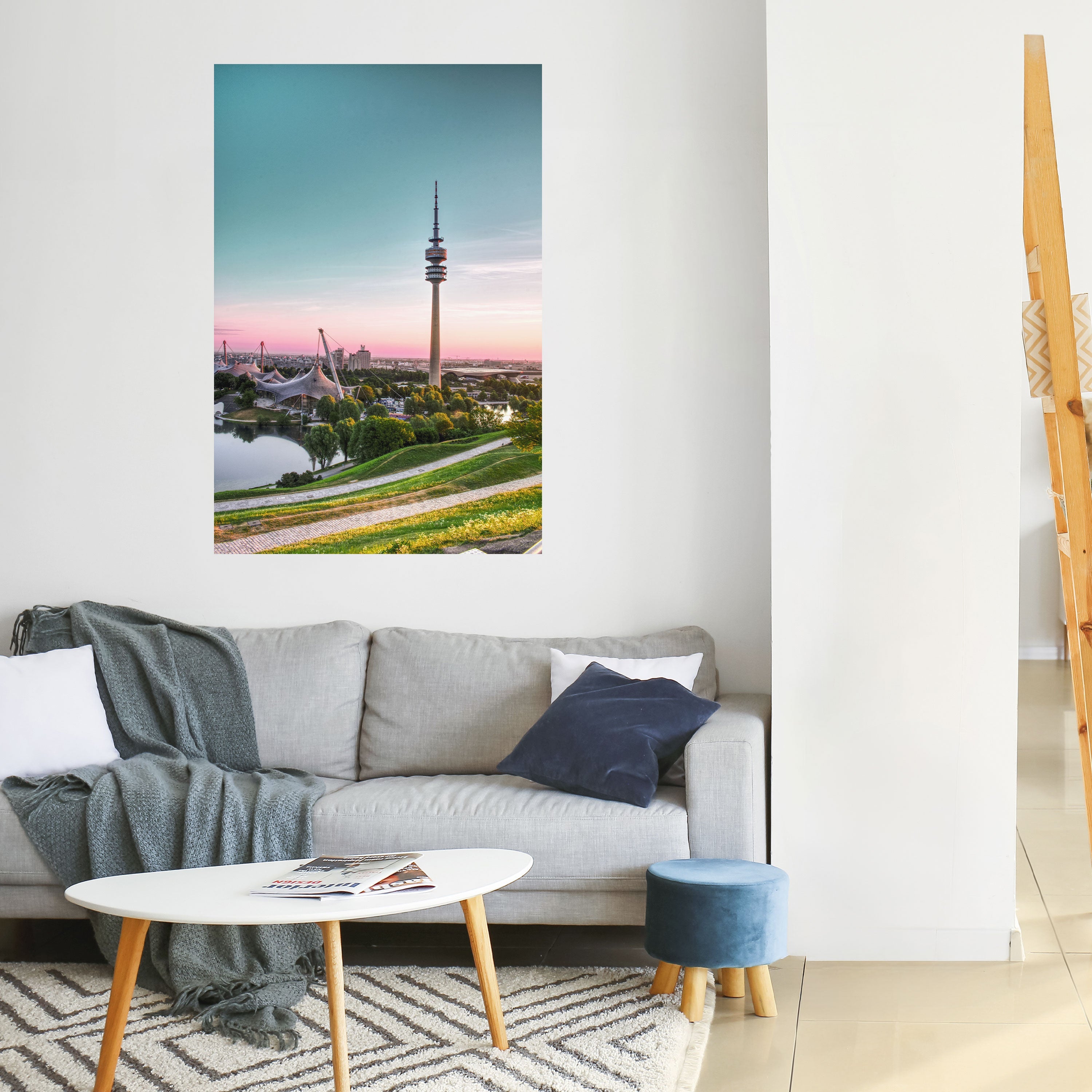 TOWERING DREAMSCAPE vertikal poster med självhäftande text