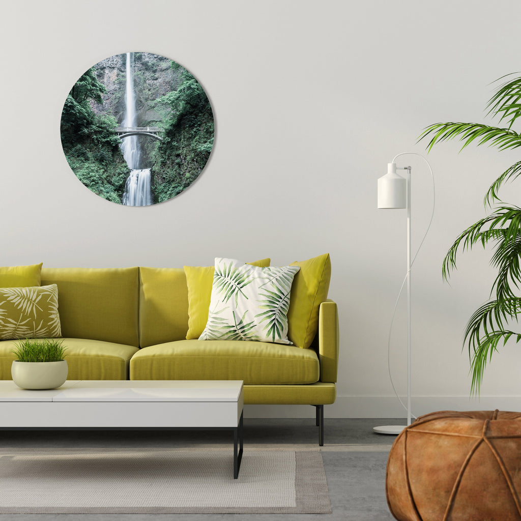 MYSTISK VATTENLANDSKAPSBRO Rund väggkonst