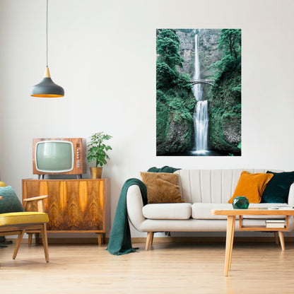 MYSTISK VATTENLANDSKAPSBRO Vertikal poster med självhäftande text