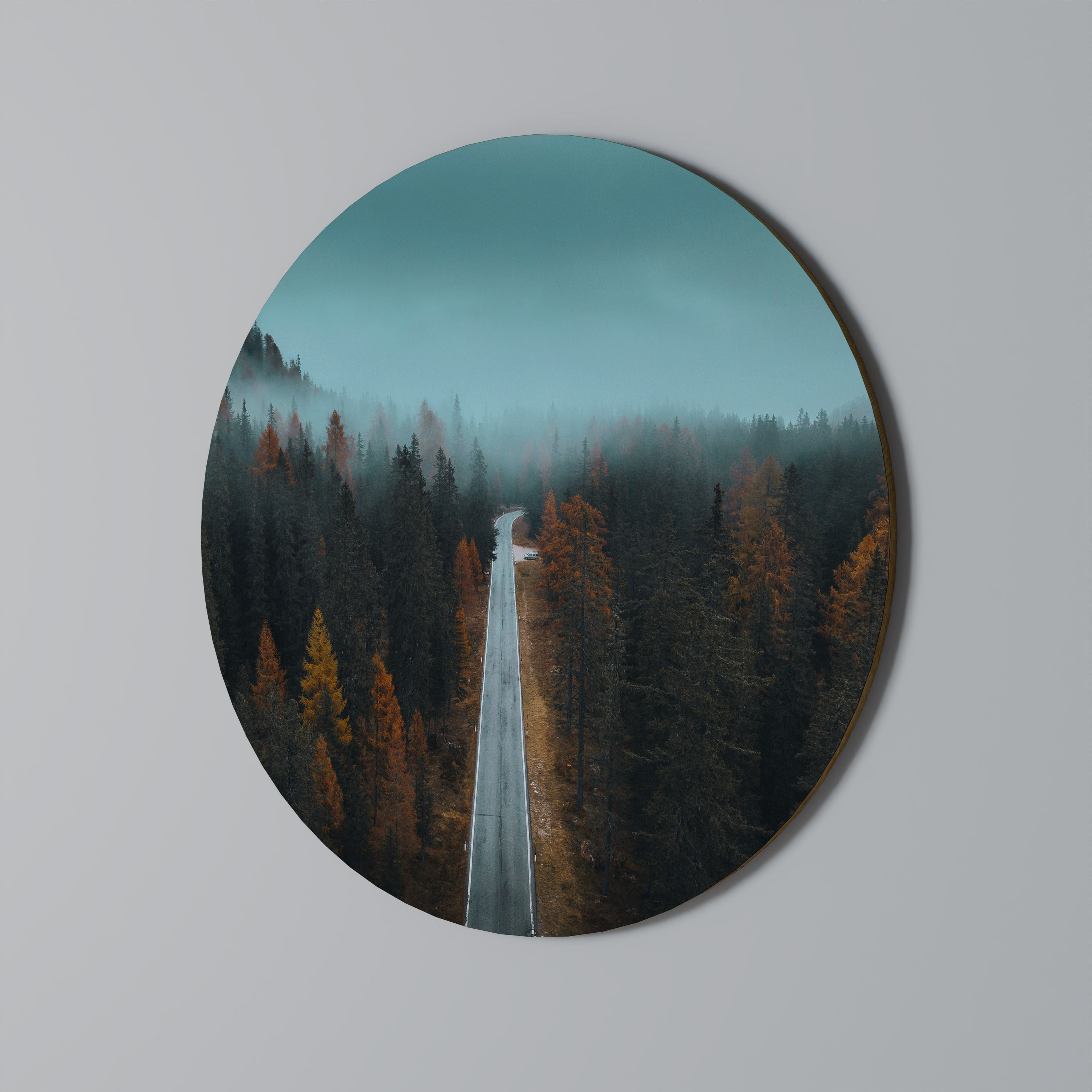 Rund väggkonst med ROADWAY ESCAPE-motiv