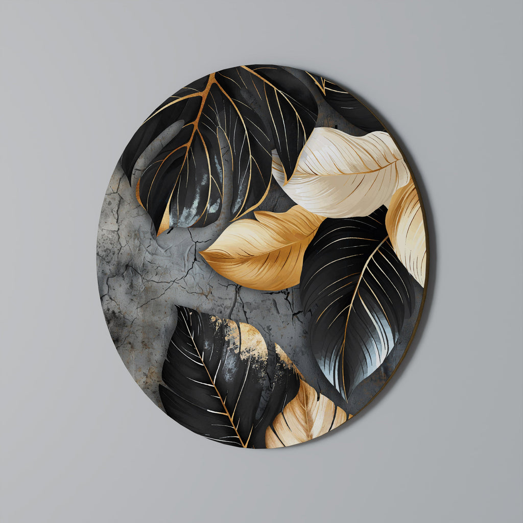 NATURE'S DARK EMBRACE Rund väggkonst