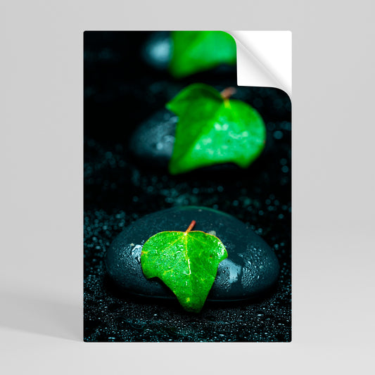 RAINDROPS ON STONE Självhäftande Vertikal Poster