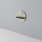 FÄNKEL BALDACHIN Oval konsthylla i svart finish