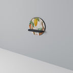 CACAO FRUITS Rund konsthylla i svart finish