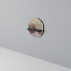 VEILED SUMMIT Oval konsthylla i svart finish