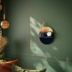 CYKELHORISON Oval konsthylla i svart finish