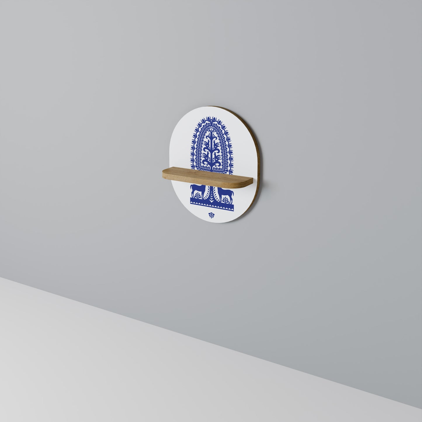POLSK FOLKONST Oval konsthylla i ekeffekt