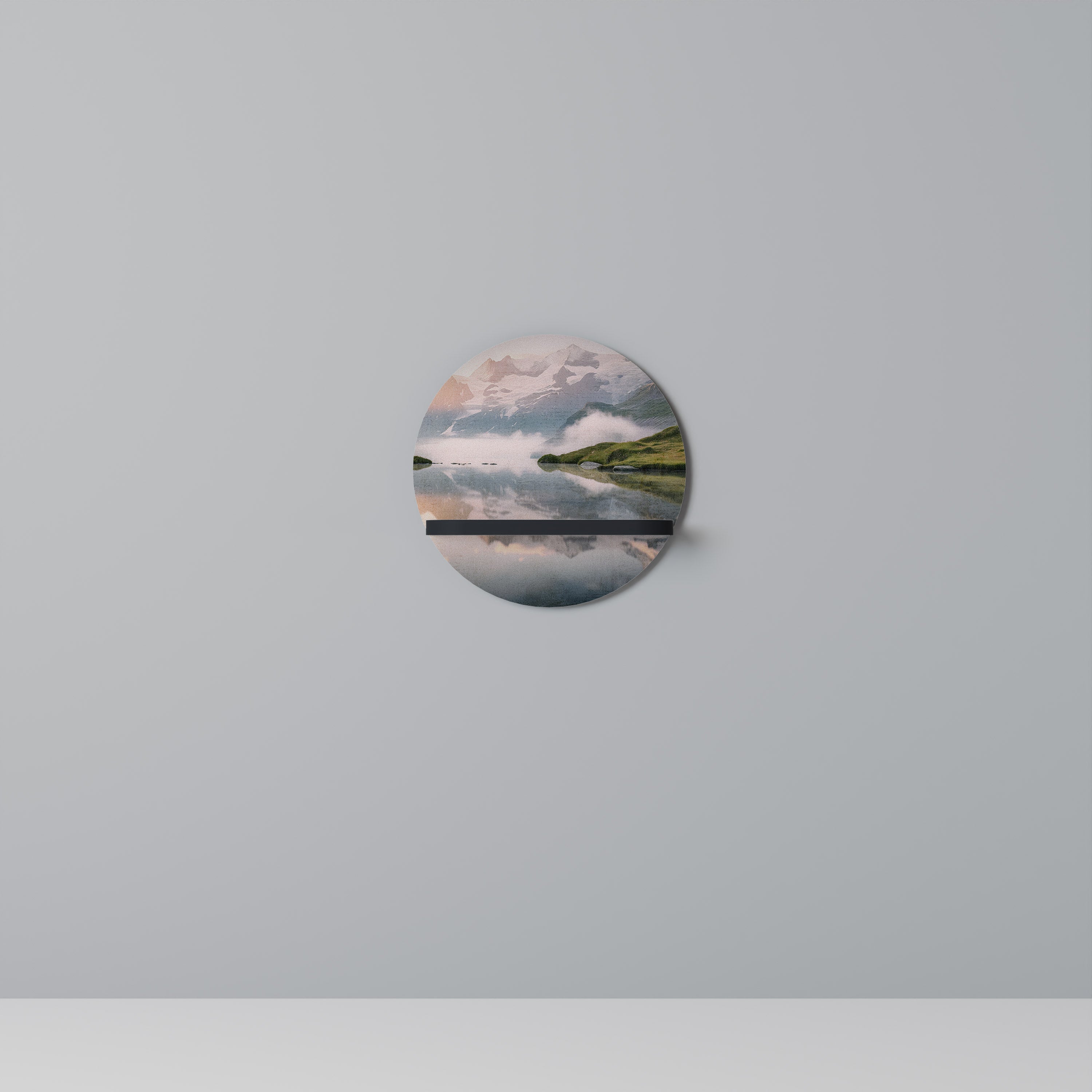 DIMMIG HORIZON Rund konsthylla i svart finish