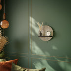 SKÄRMFEL Rund konsthylla i svart finish