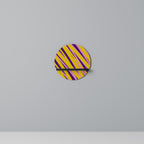 DRÖMMAR GÅR IN Runda konsthylla i svart finish