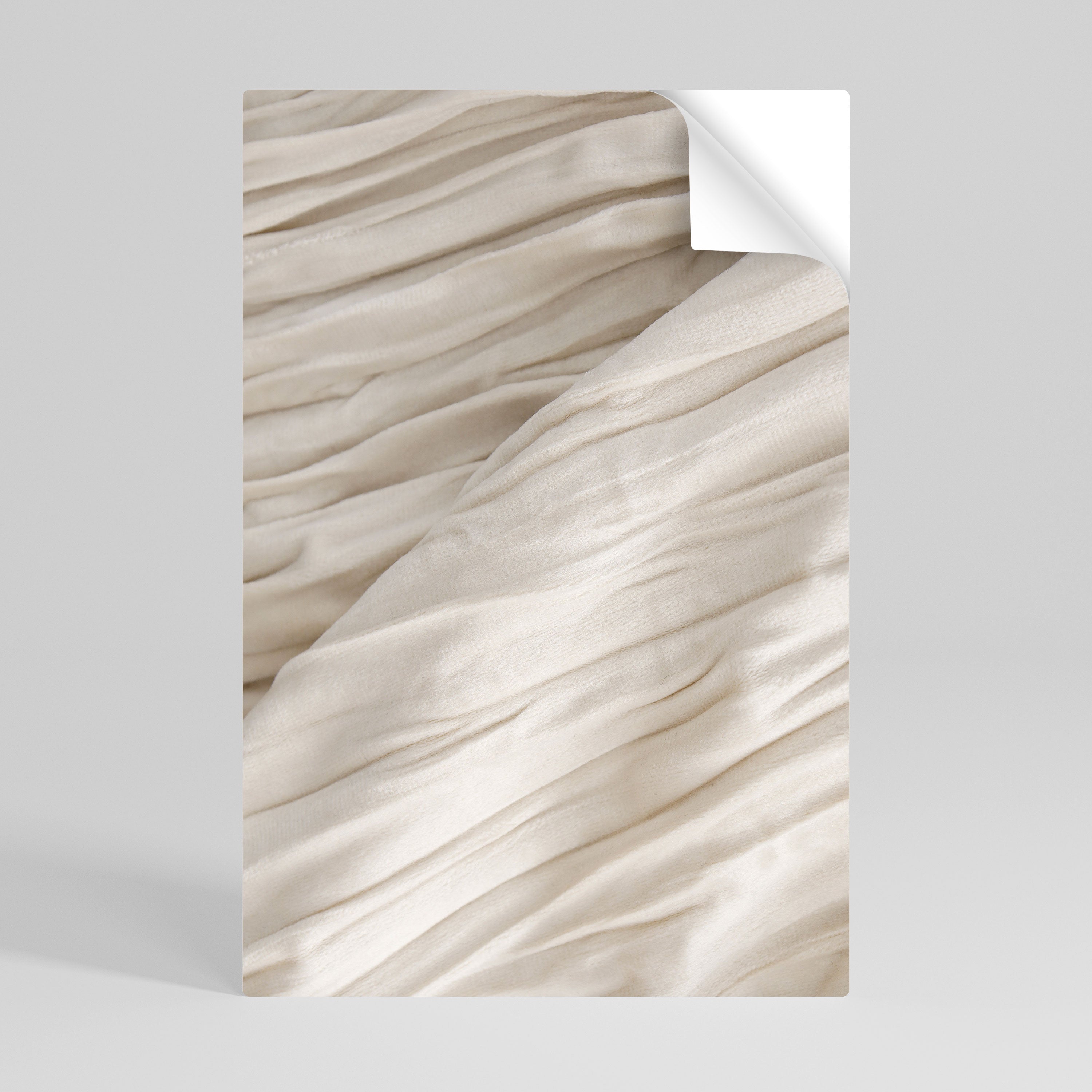SERENE FOLDS vertikal poster med självhäftande text