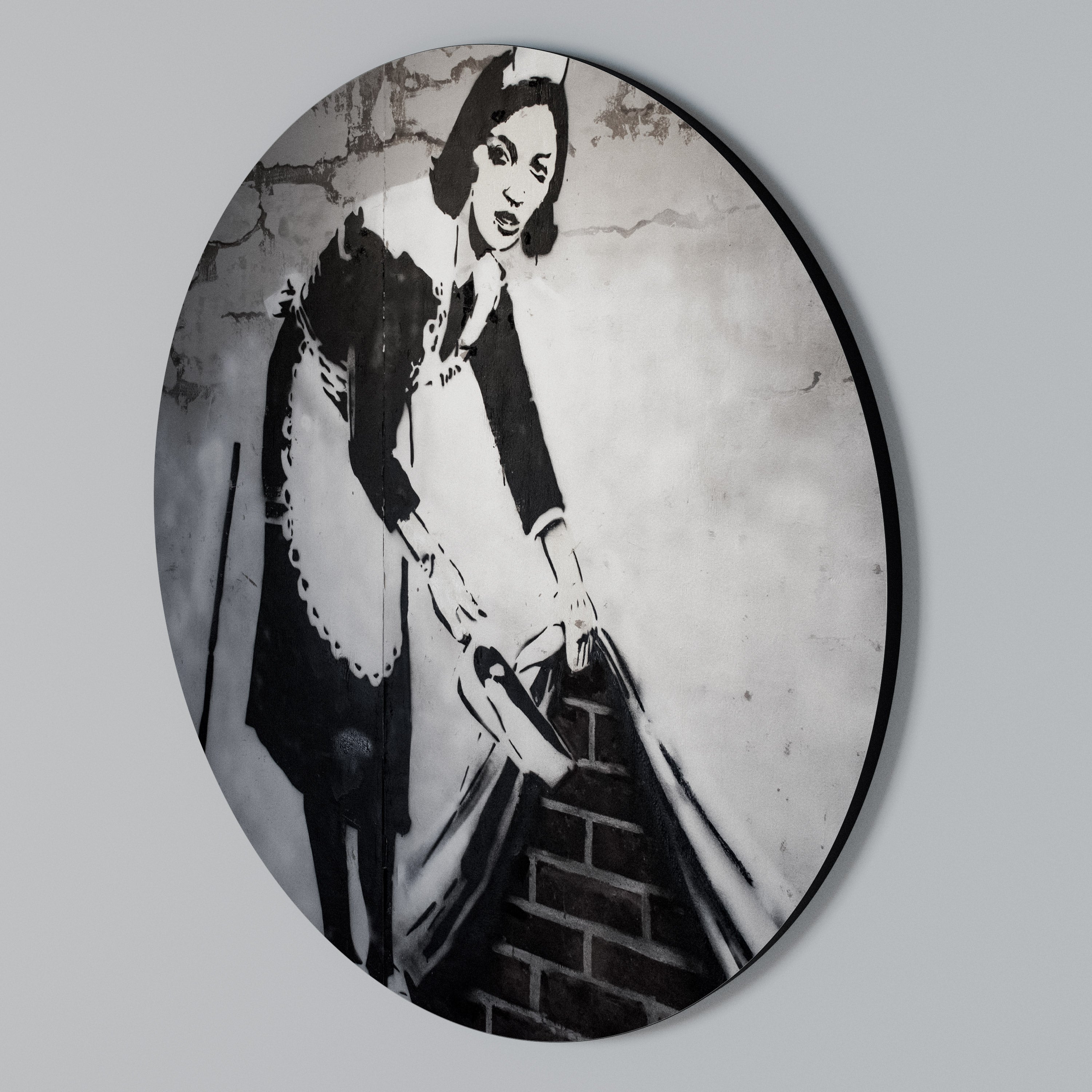 SWEEPING UNDER (BANKSY) Rund väggdekor