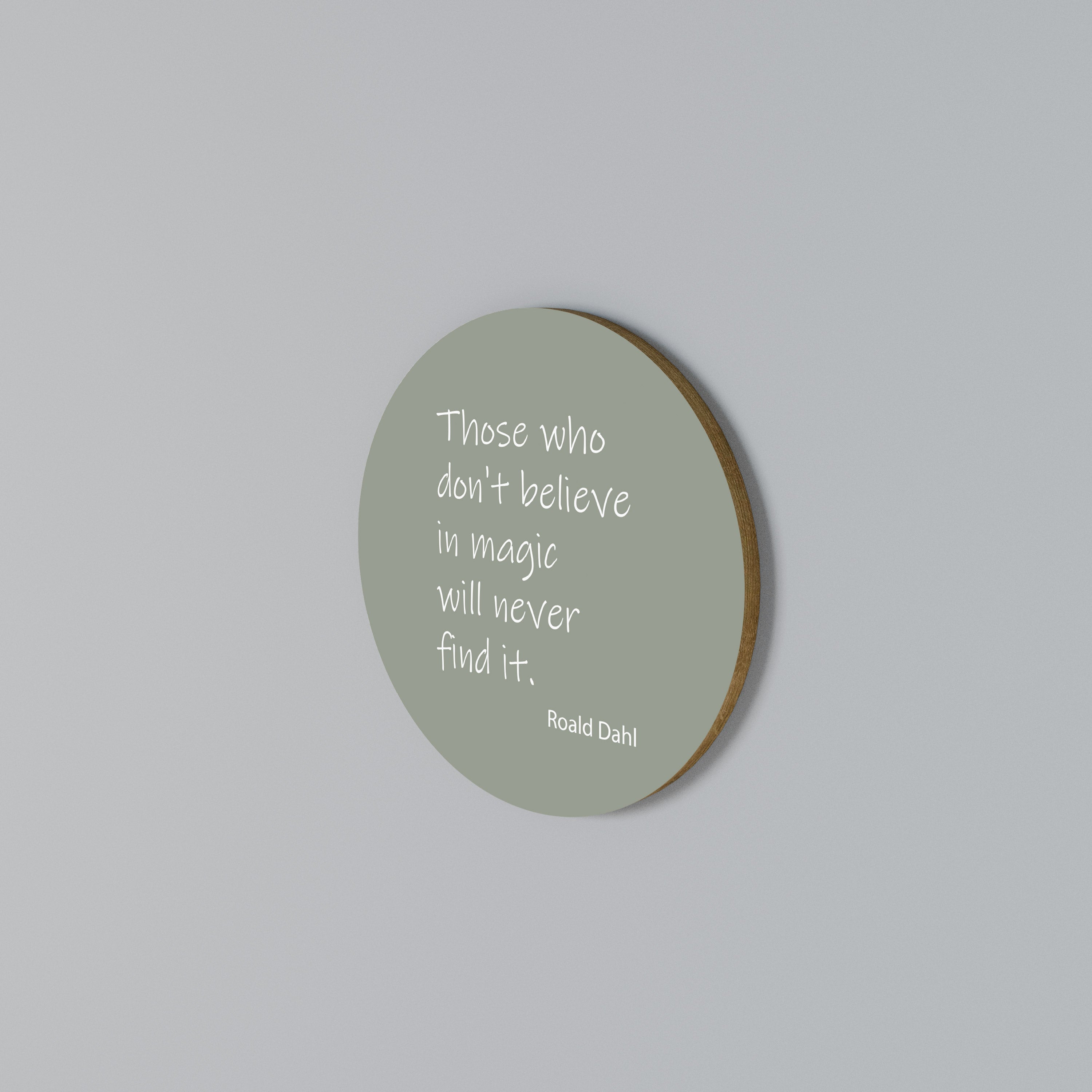 MAGIC OF BELIEF Rund väggdekor