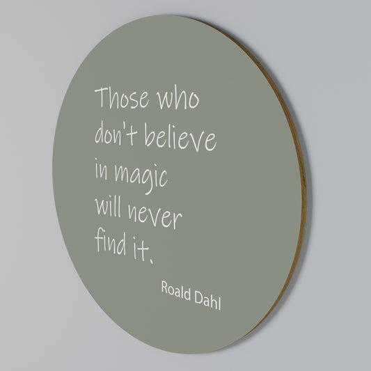 MAGIC OF BELIEF Rund väggdekor