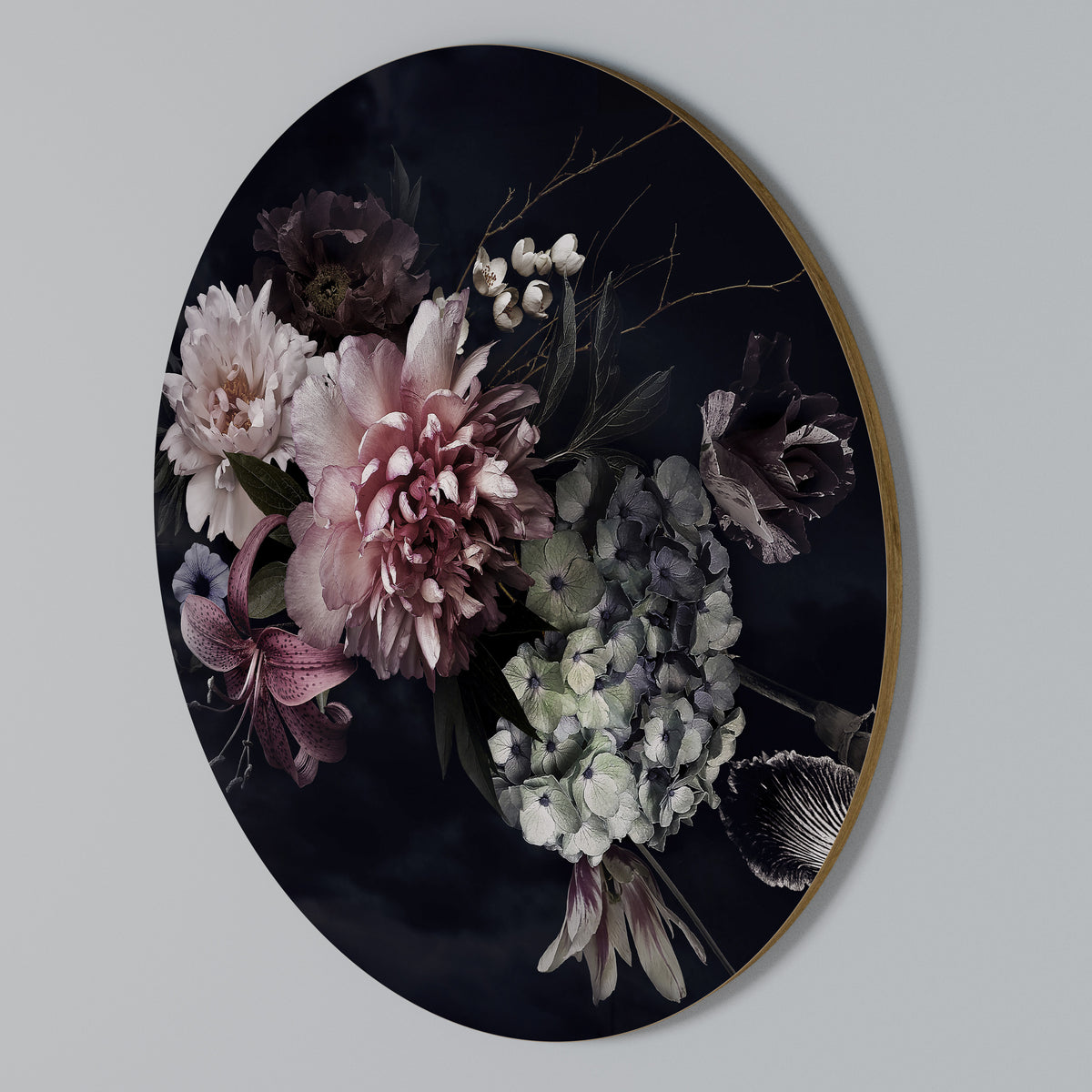 PURE BLOSSOM Round Wall Art