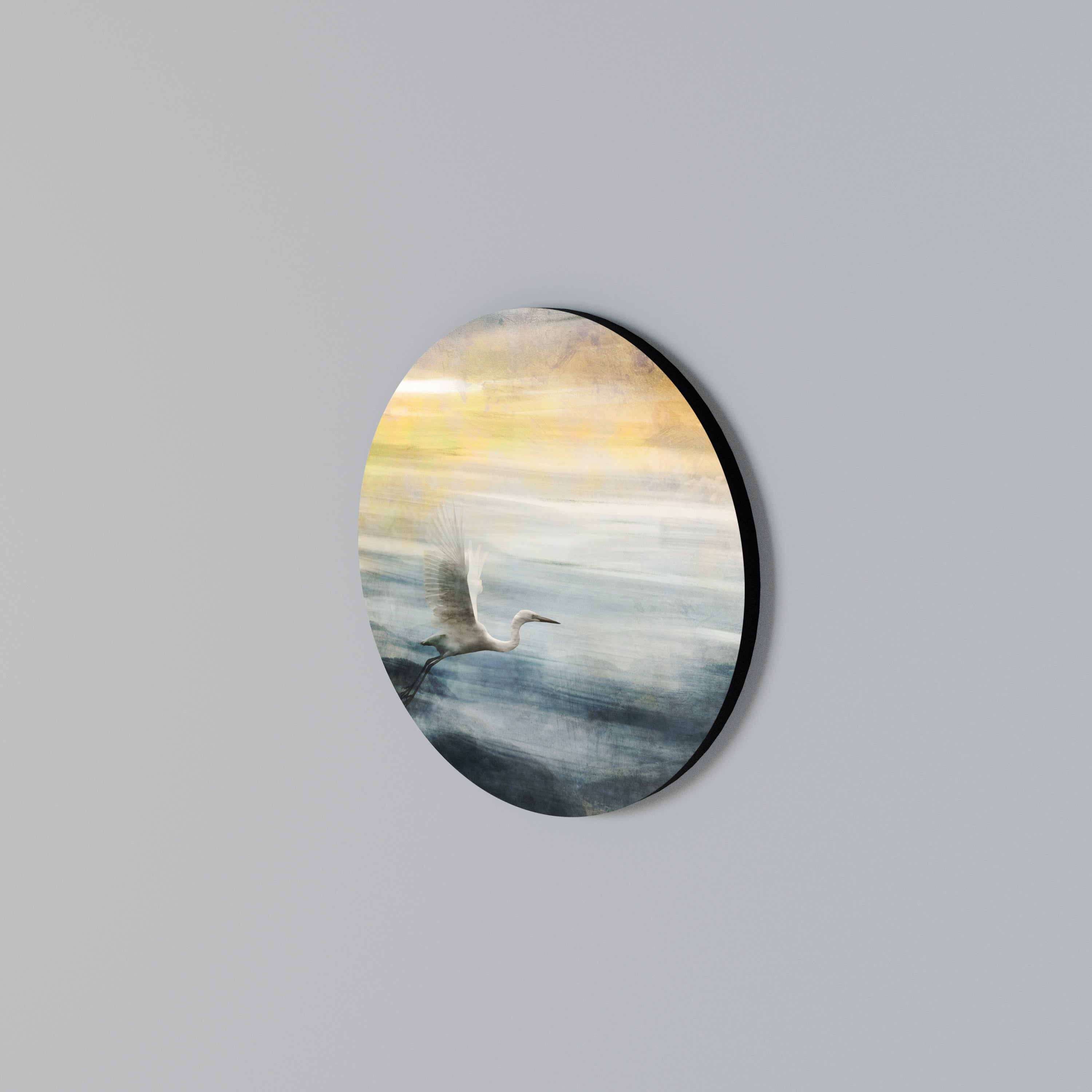 HERON IN FLY Rund väggdekor