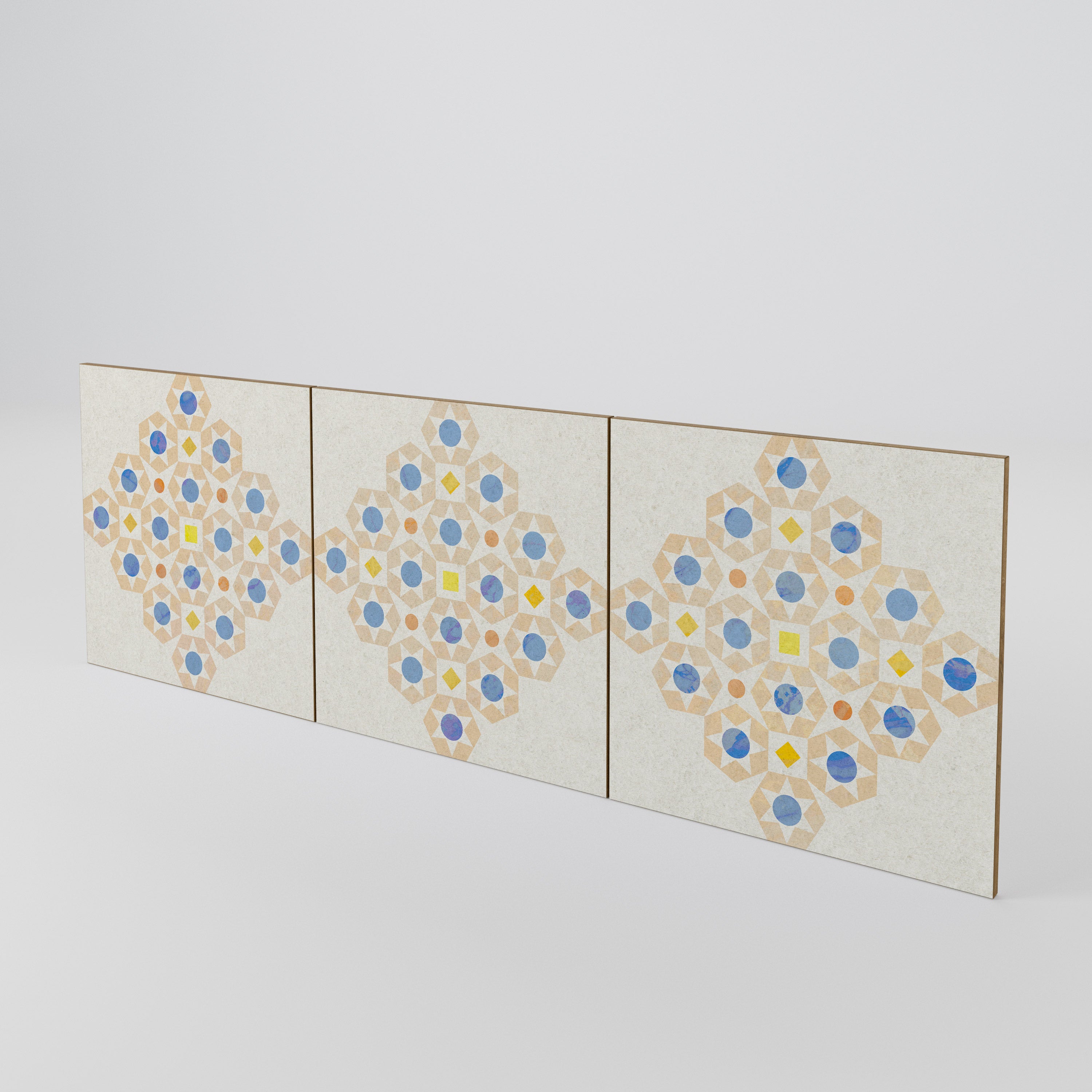 PATTERNED PRISM Luckset med 3 dörrar till sideboard