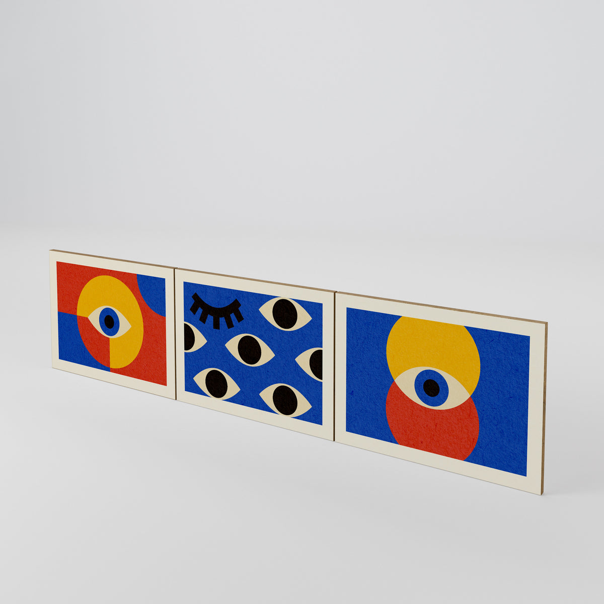 GEOMETRIC EYES Luckset med 3 dörrar till TV-bänk