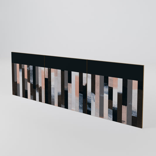 COLLAGE OF RECTANGLES Luckset med 3 dörrar till sideboard