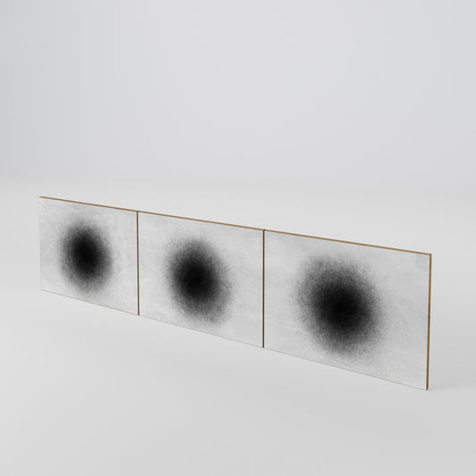 BLACK HOLE Luckset med 3 dörrar till TV-bänk