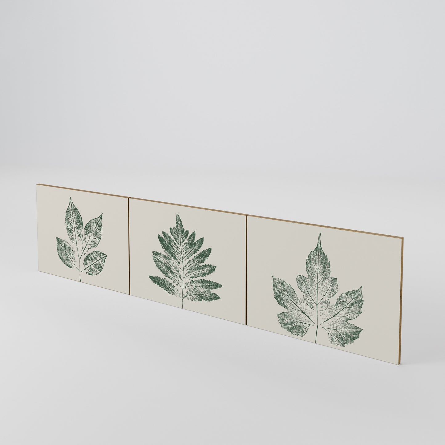 GREEN LEAFY STAMPS Luckset med 3 dörrar till TV-bänk