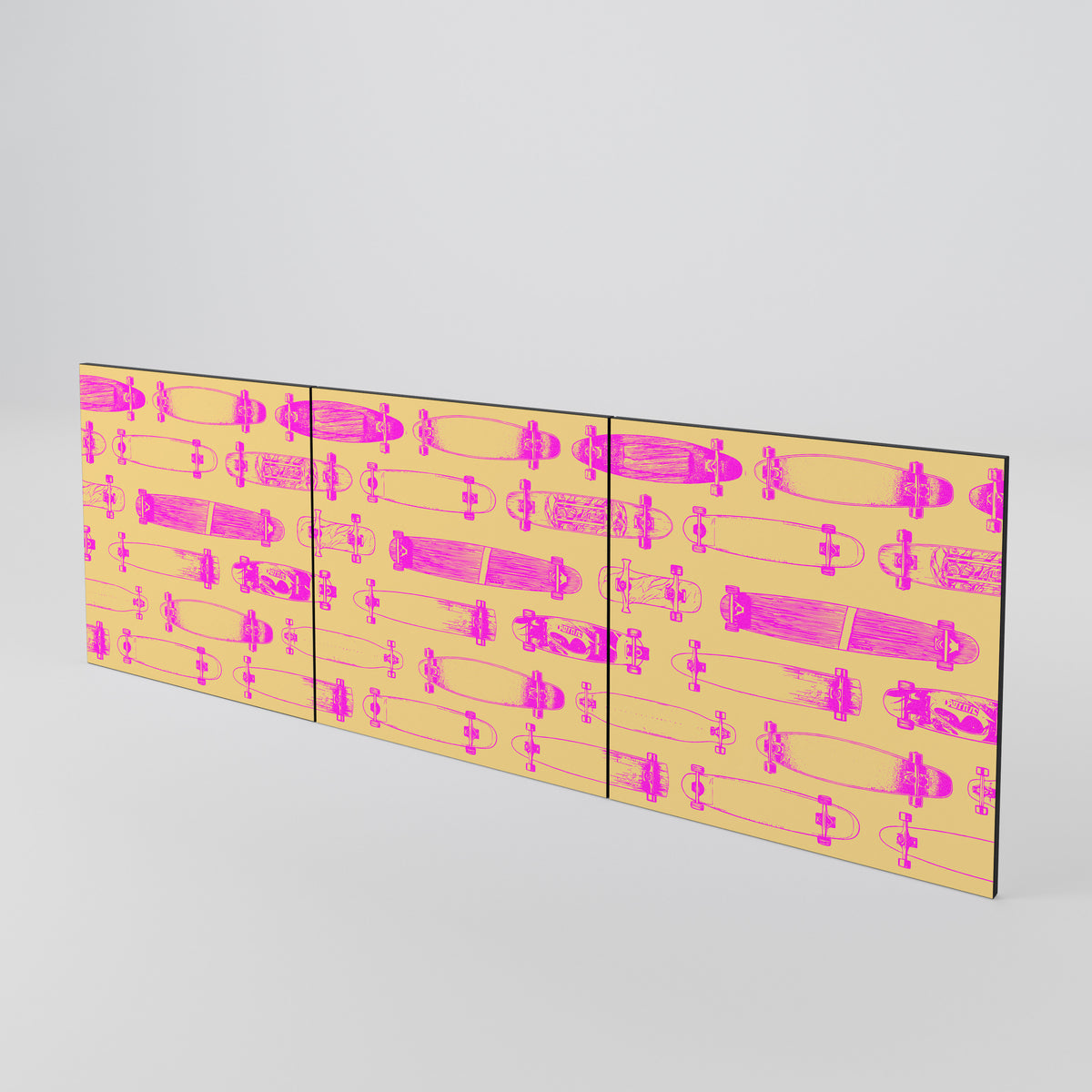 SKATEBOARD ARTISTRY Luckset med 3 dörrar till sideboard
