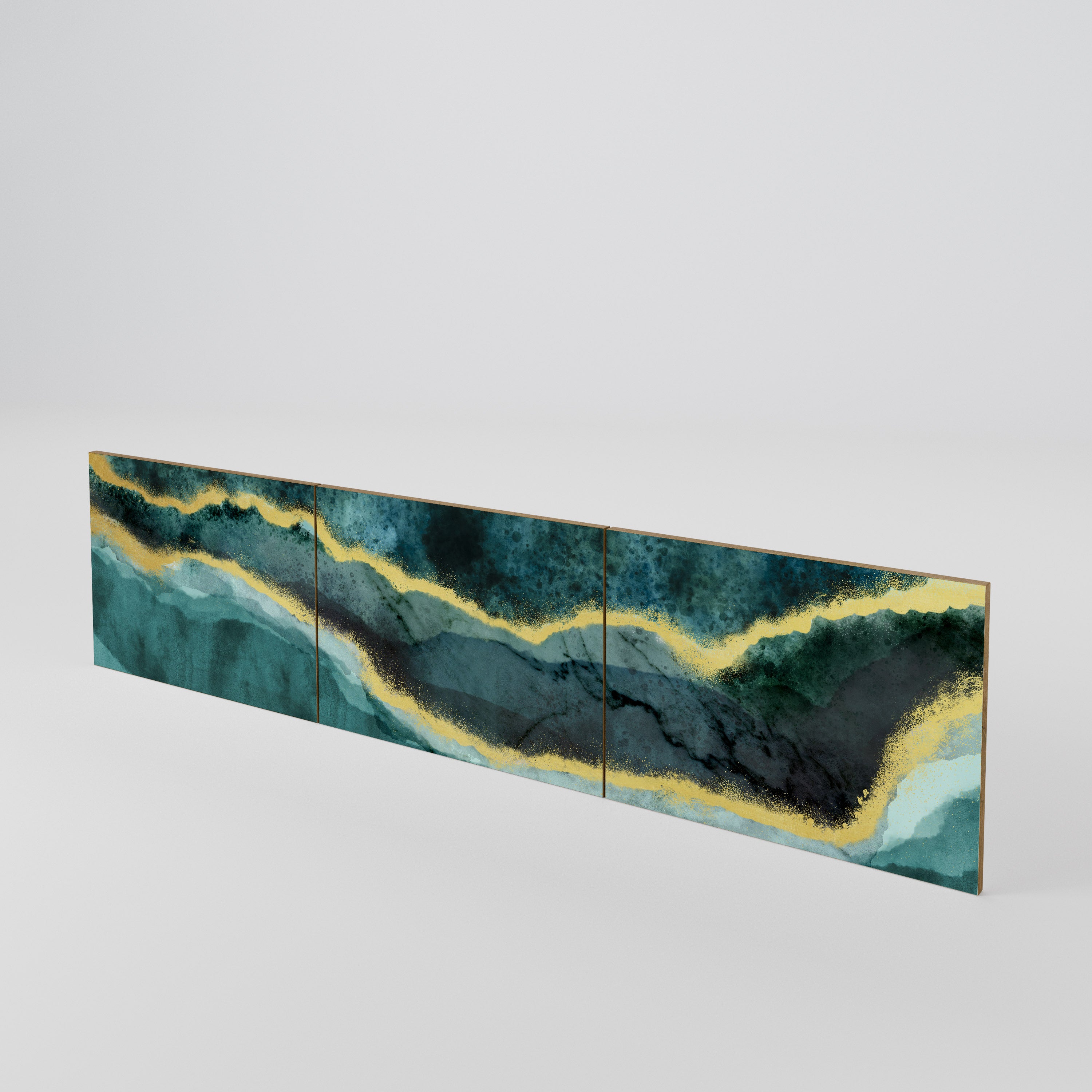 GOLDRUSH ODYSSEY Luckset med 3 dörrar till TV-bänk