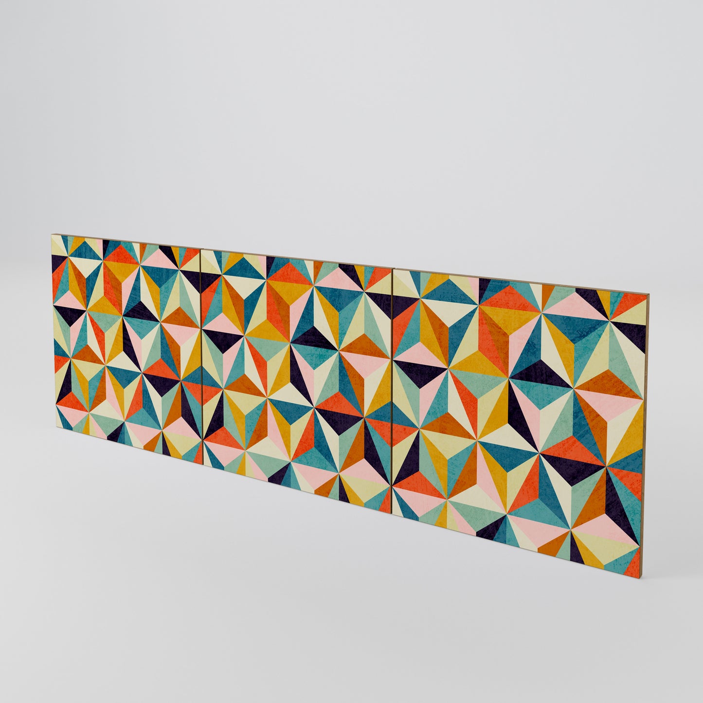TESSELATE TREASURES Luckset med 3 dörrar till sideboard