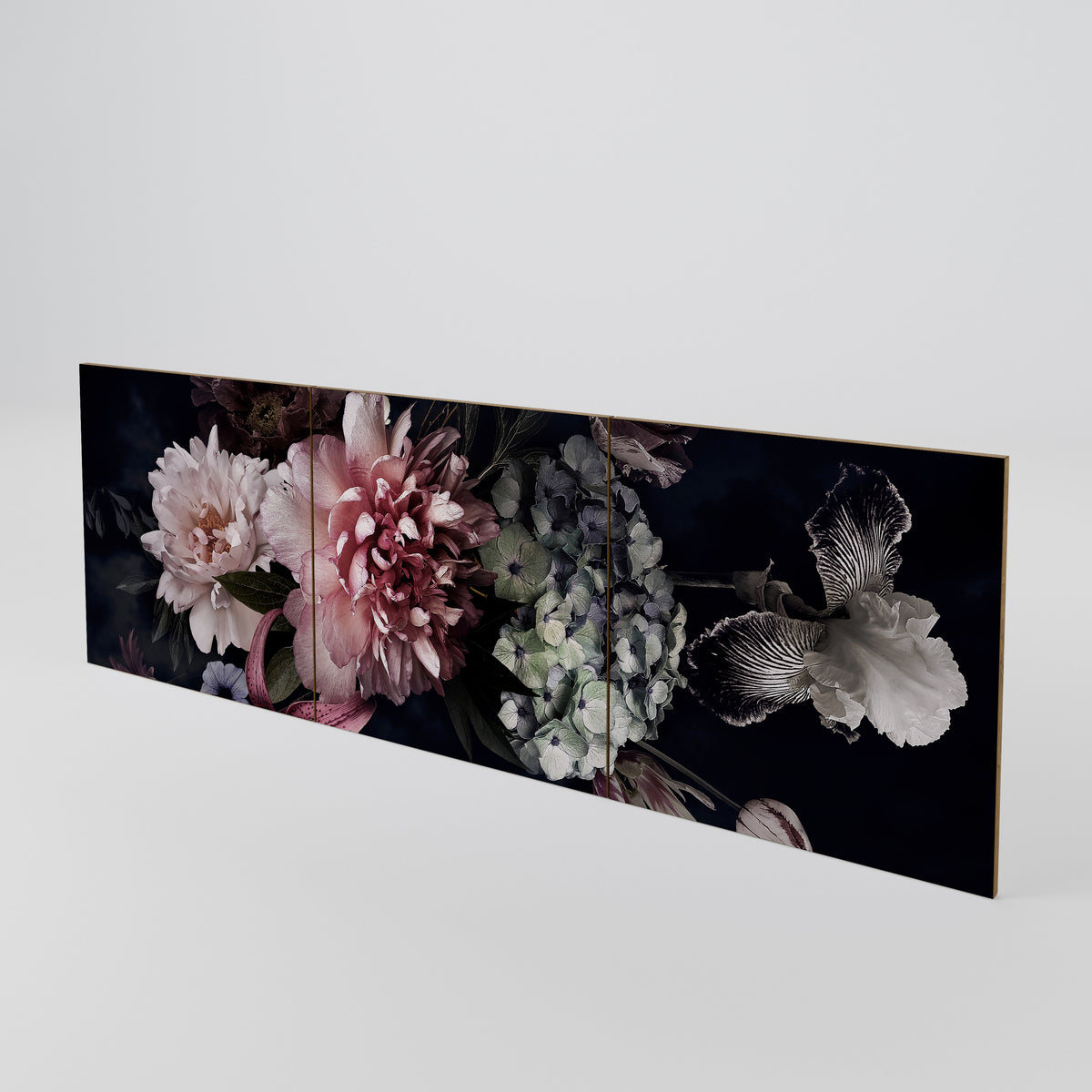PURE BLOSSOM Luckset med 3 dörrar till sideboard