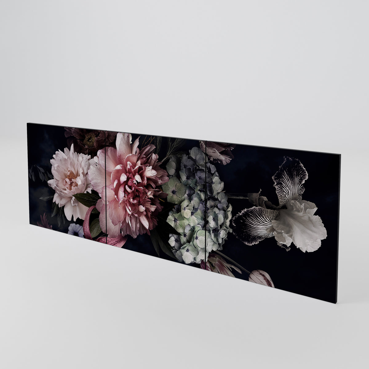 PURE BLOSSOM Luckset med 3 dörrar till sideboard