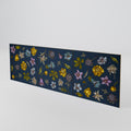 FLOWERS ON NAVY BLUE Luckset med 3 dörrar till sideboard