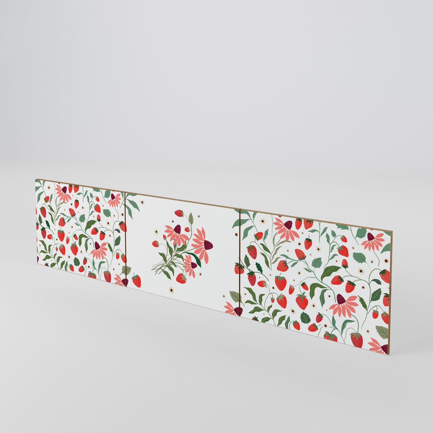 FLOWERS AND STRAWBERRIES Luckset med 3 dörrar till TV-bänk